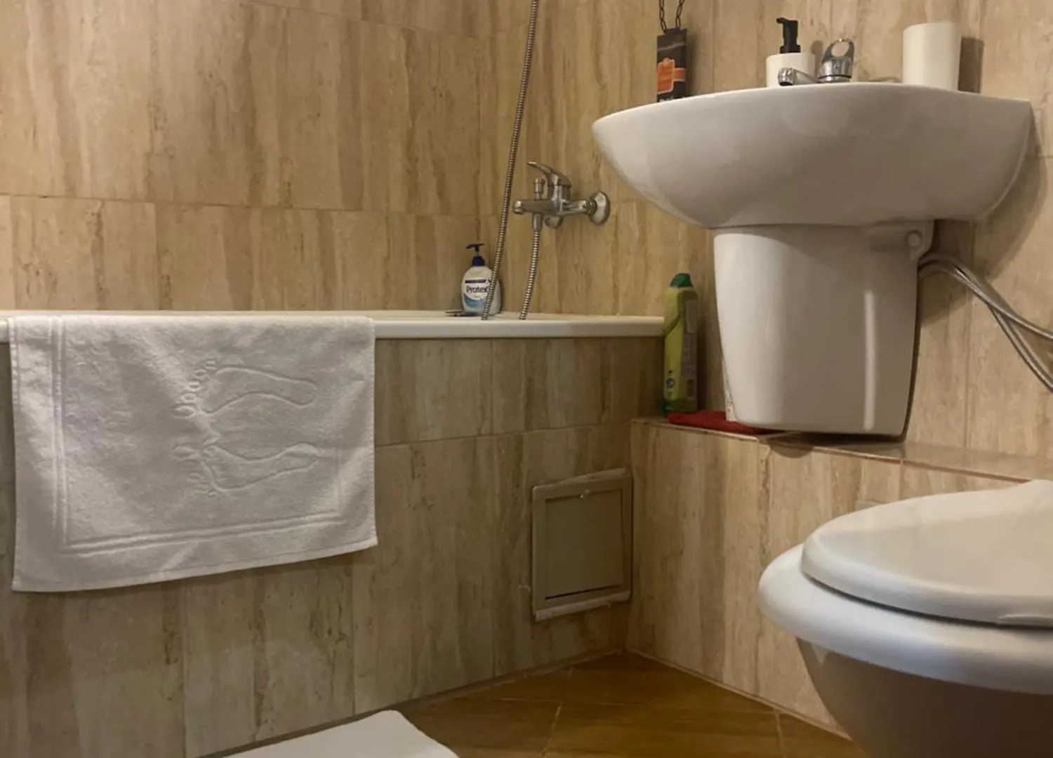 Garsoniera Relax Drumul Taberei ブカレスト