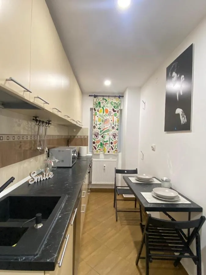 Apartment Garsoniera Relax Drumul Taberei Bucharest