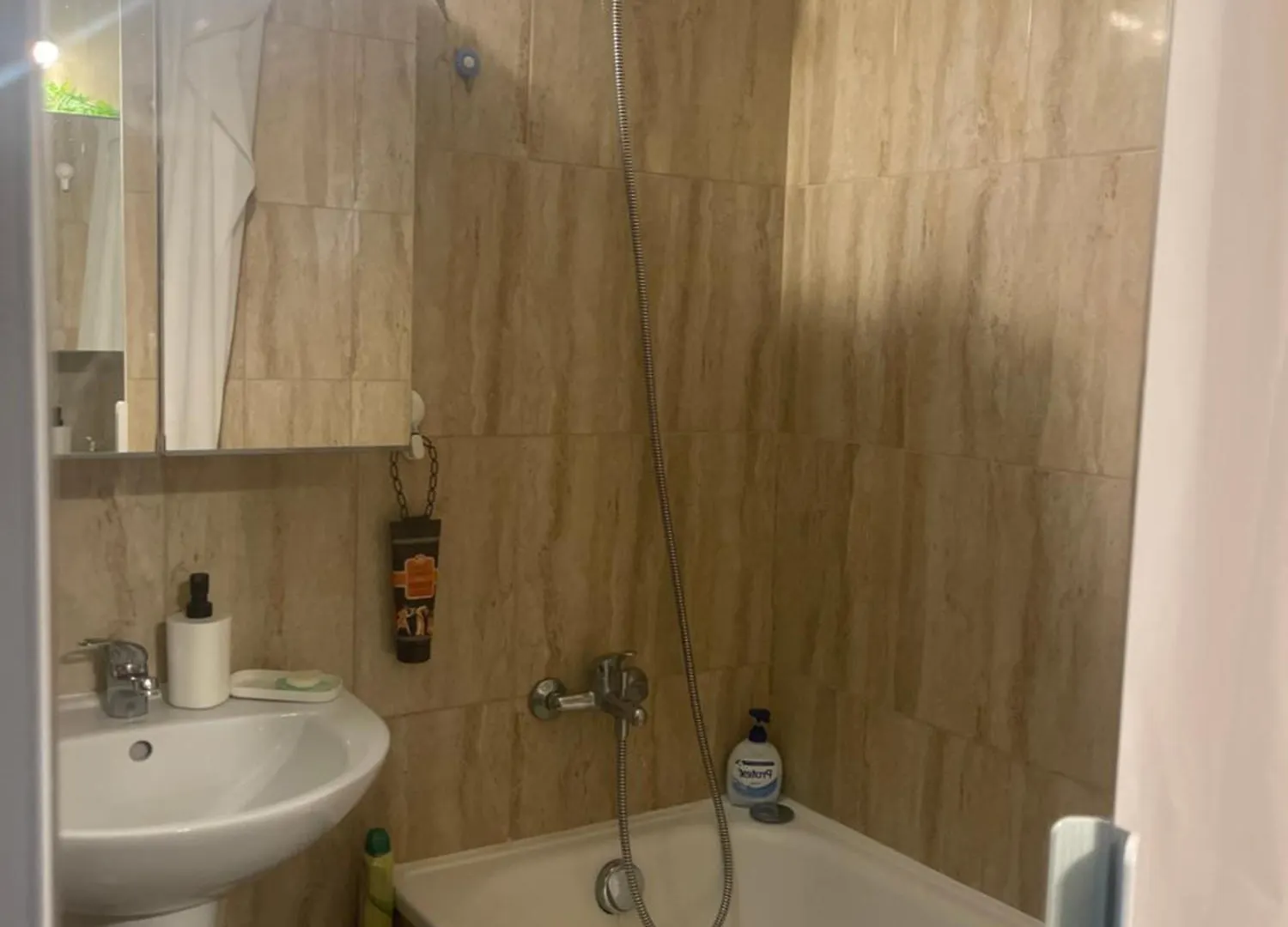 Apartment Garsoniera Relax Drumul Taberei Bucharest Romania